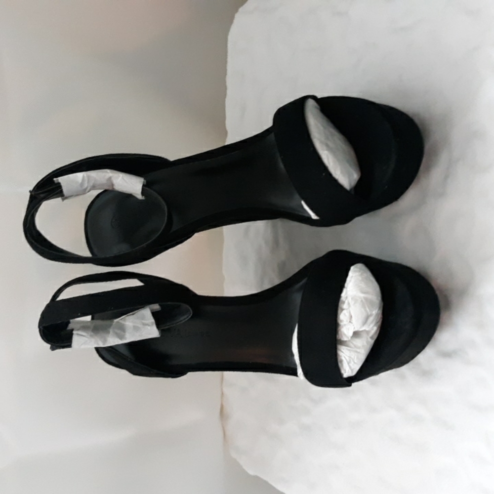 Wedge heels